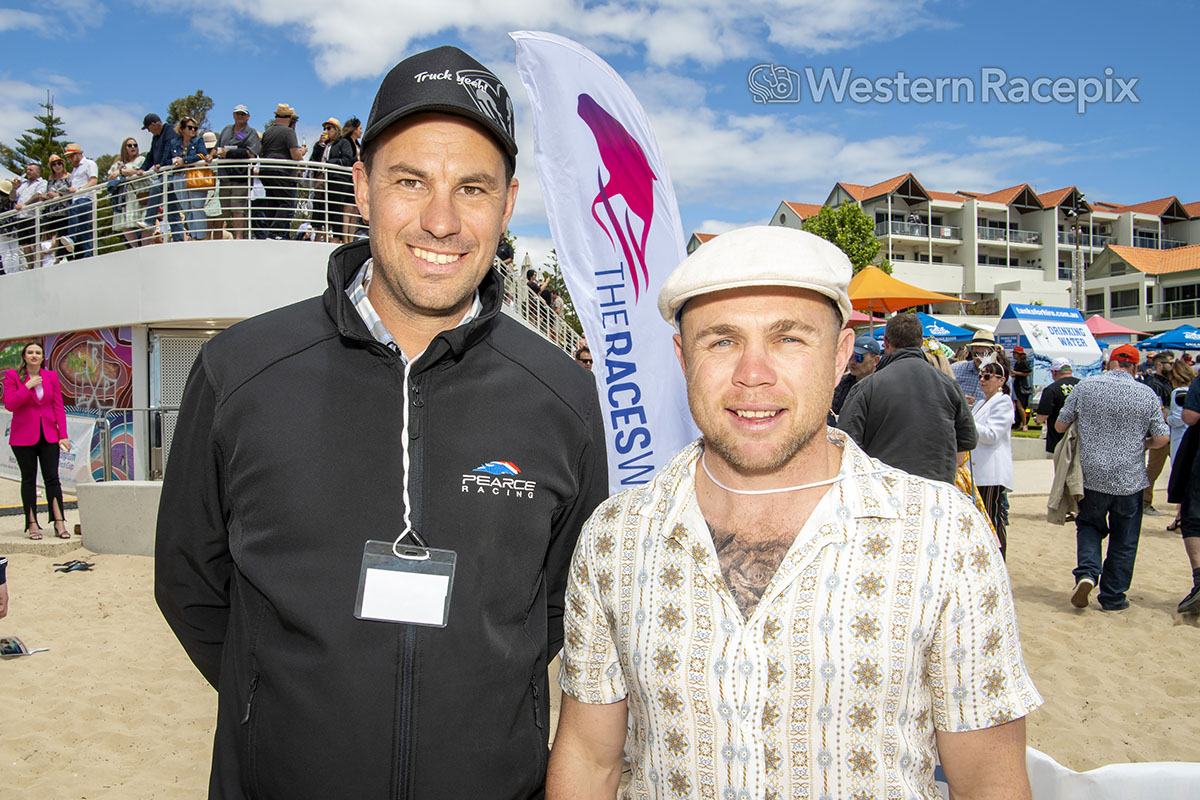 WesternRacepix's tweet photo. EXALTED ROCKSTAR wins Race 2 at the Channel 7 Rockingham Beach Cup! @TheRacesWA #WesternRacepix #RockinghamBeachCup
More πΈ https://t.co/XhRFkk00xX https://t.co/PEOYLS6STp