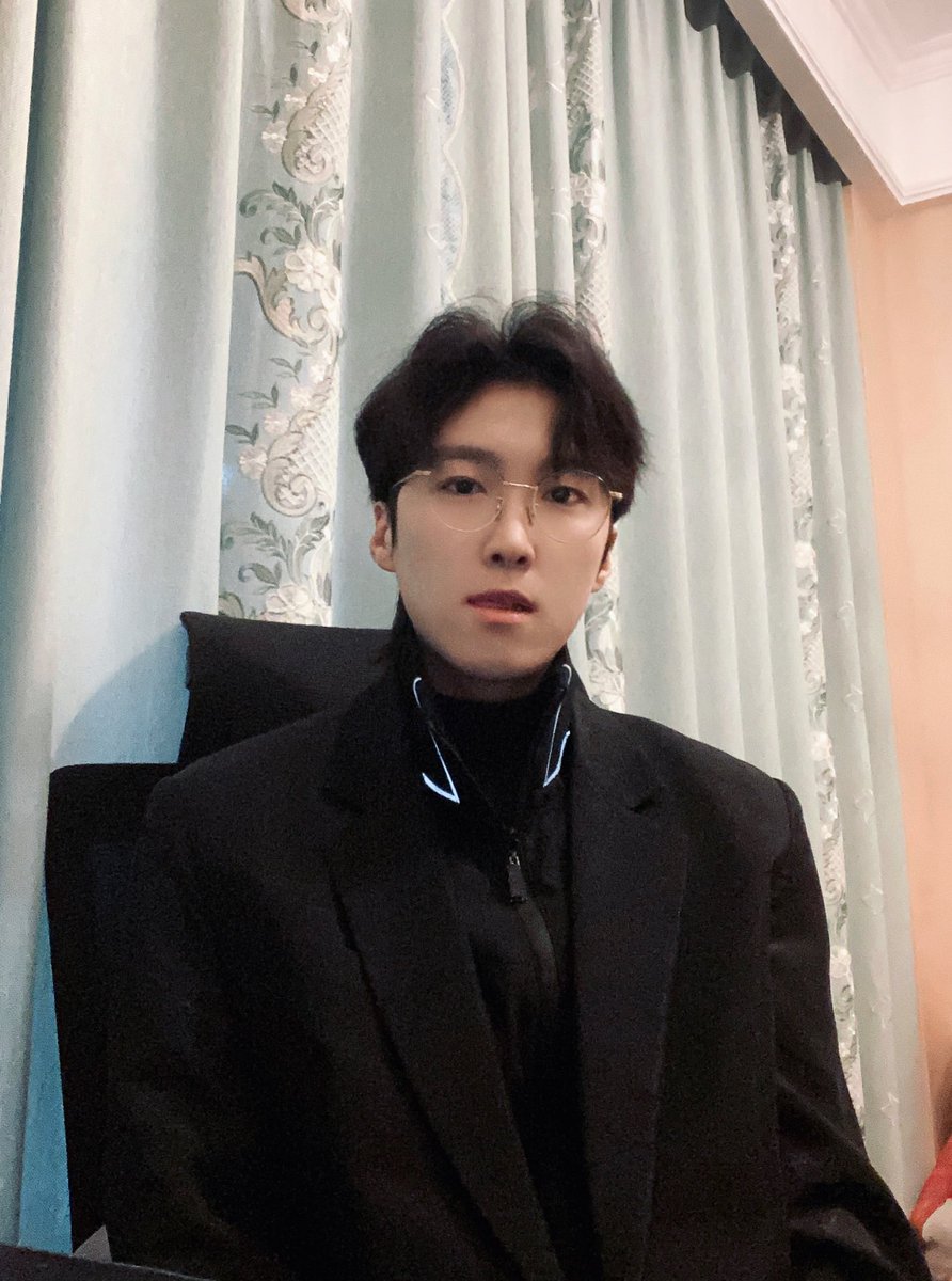 马丁的早晨不起床 tweet media