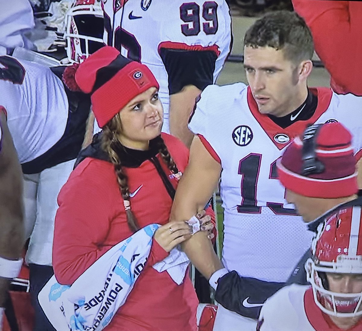 McDBulldawg's tweet photo. Find you a girl who looks at you like this trainer looks at  @StetsonIII 😍😍
#GoDawgs @GeorgiaFootball https://t.co/bL6RfAjQ8Z