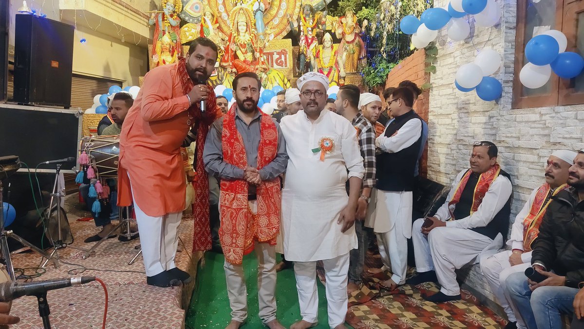 SahilMa00340166's tweet photo. 🙏LST NGT JAGRAN AT SUBASH NAGAR🙏
@TopologyInVeins @PuneCityPolice @pooja_khajuria @poonamguptabjp @poonam150895 @SarsBharti @varsha_jamwal @GuyFieri @Manisha02561954 @Vti99K @BajwaRubina24 @wadaliofficial @GaganMast3 @1mastersaleem @TilakGu24724120 @shaktiparihar_ @myogioffice https://t.co/LmaV8VFeat