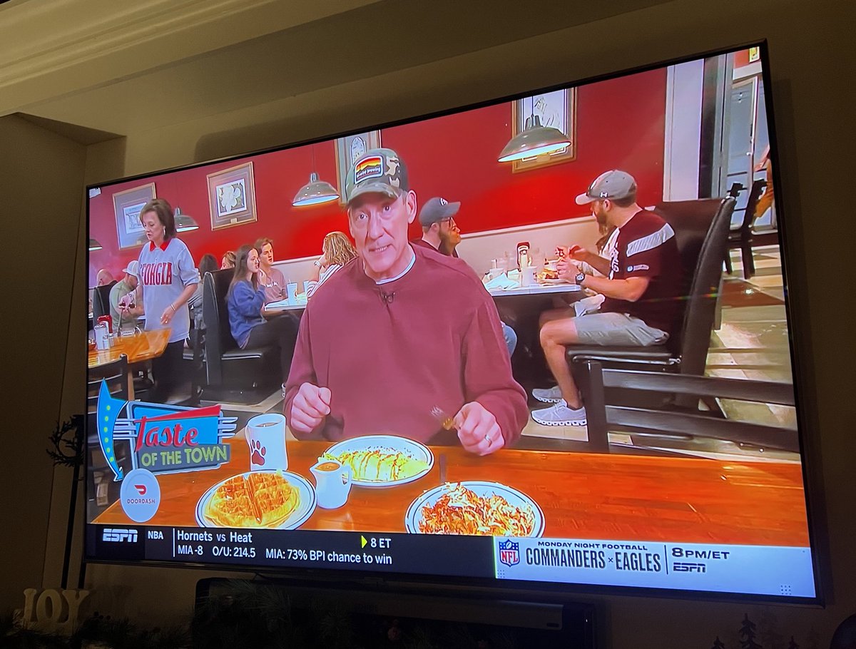 CoachBMcCaslin's tweet photo. Taste of the town at Starkville Cafe with @Todd_Blackledge  First &amp; best find when we dropped @mccaslin_22 off freshman year. #DuckButter #HailState https://t.co/ldXaX2882F
