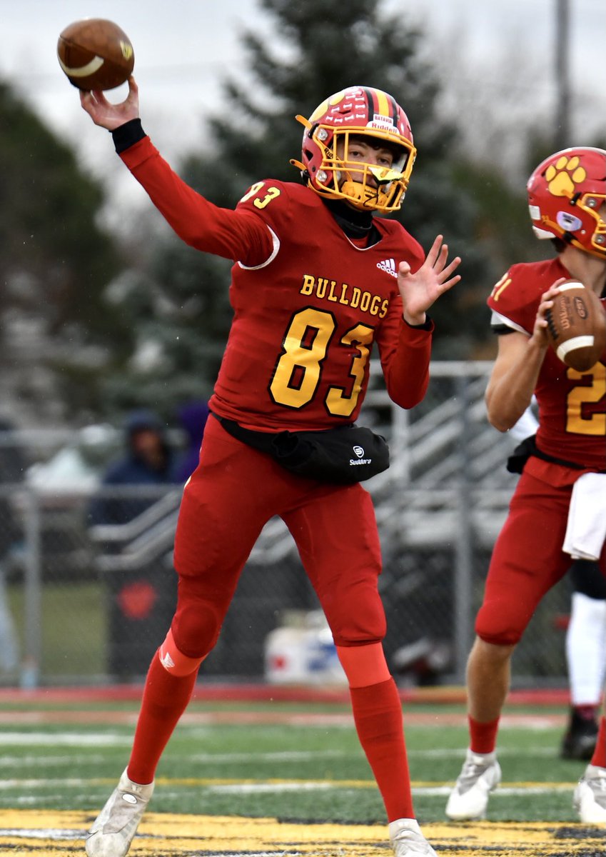 Earned another week Dogs!!!  Solid performance by O and D!!  Coming for you Lake Zurich.  Ps…Thanks for pics Mike.  ⁦<a href="/BataviaFootball/">Batavia Football</a>⁩