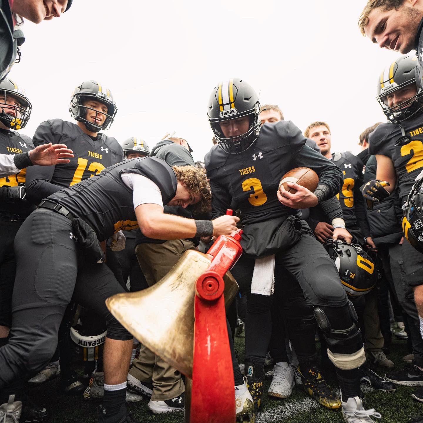 DePauw Football (DePauwTigersFB) / Twitter
