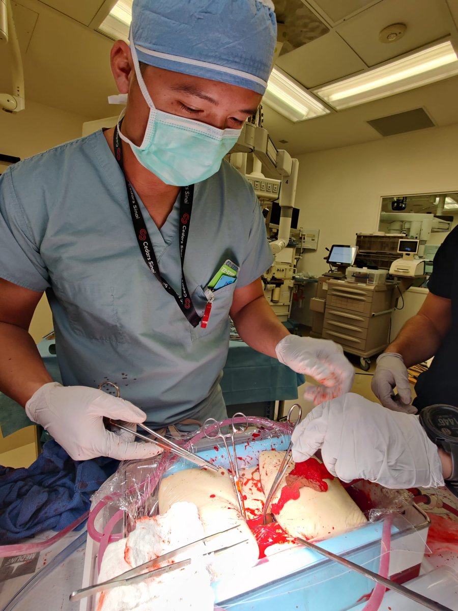 john_r_heard's tweet photo. Awesome experience in @UroResidentsCS's first ever intraoperative bleeding during robotic surgery simulation

Pictured is me on the robot getting proximal and distal control of an injured artery and my coresident @ericlomd who "converted to open" fix the injury https://t.co/VUGq7Zn6Wl