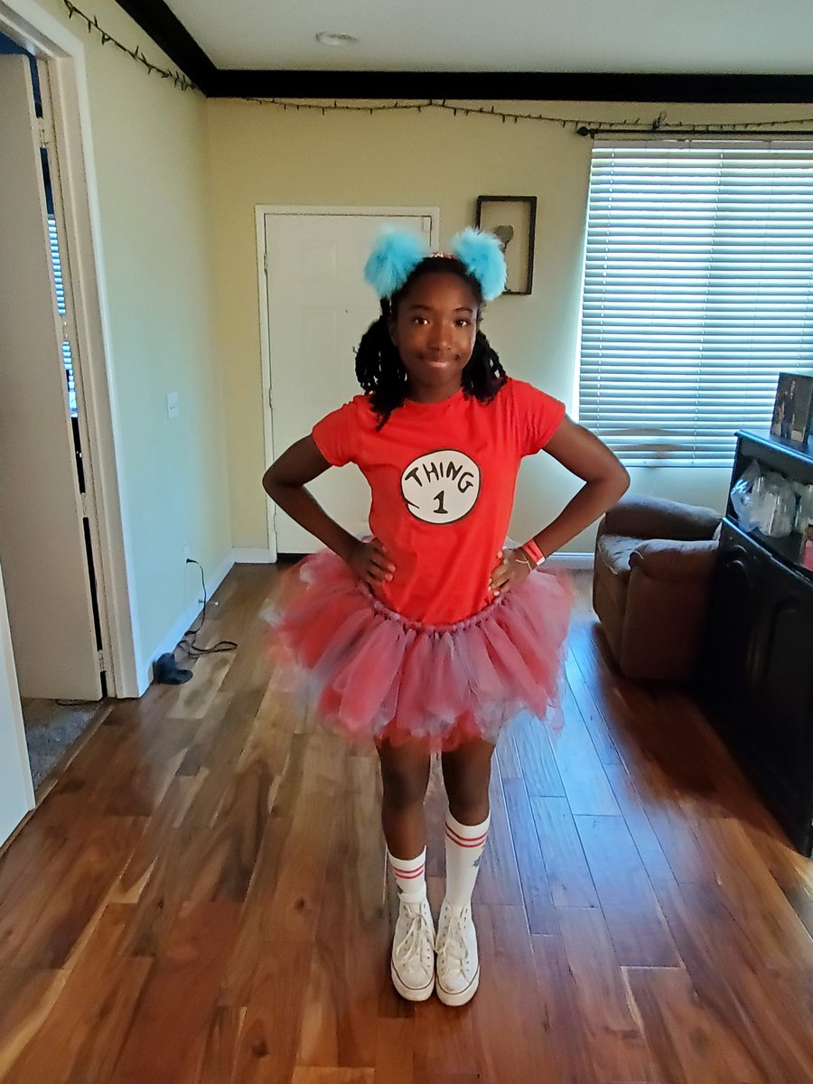 OvertonSFC's tweet photo. Happy birthday to my baby girl. 13 never looks so good. You are my hero and my inspiration. Love you 3000
#sweet13 https://t.co/1C41kuAk1A
