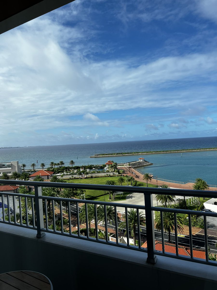 hahagattuso's tweet photo. 今日は晴れてます。機材返却とご挨拶に伺います。
#aloha #alohaウォーター
#'a'alaokalaniアアラオカラニ
#pikakejasmin #kinohiola https://t.co/7B5IKI84Fc