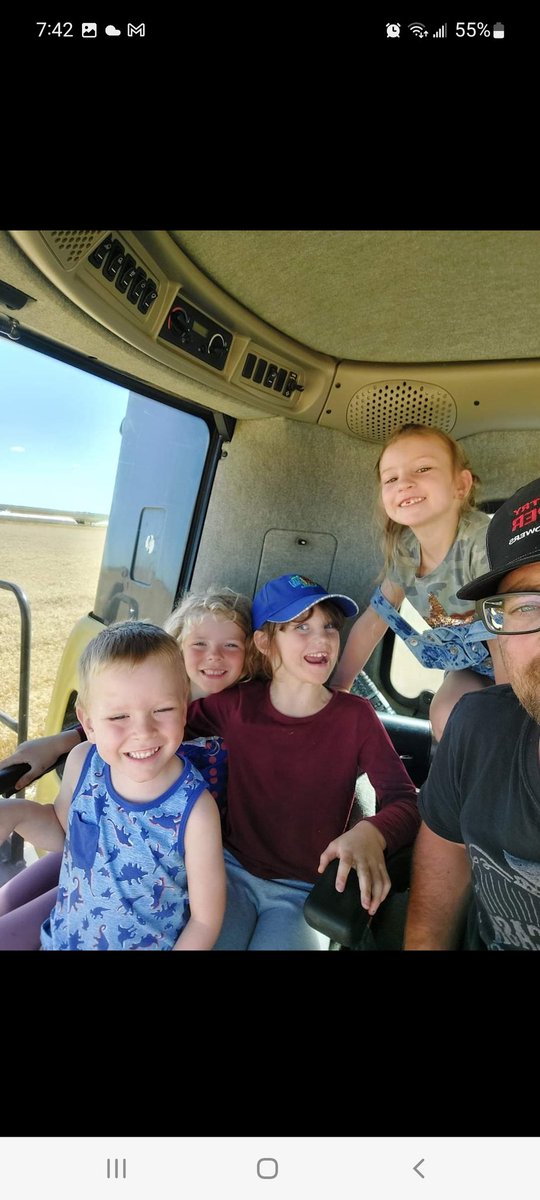 dellseeds's tweet photo. @kowalchukfarms1 #facesofagriculture https://t.co/hcey3loVcR