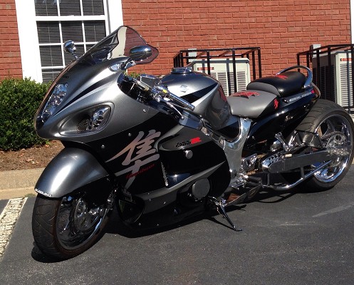 CAT1PRO's tweet photo. #SUZUKI  #HAYABUSA 
#TopSpeed ; #272mph 
@kdwho @TamiK_Colorado 
@Autobahn @Boss https://t.co/Upa4guNE9o