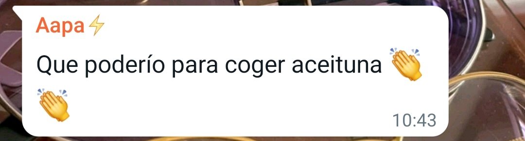 eleenaa018_'s tweet photo. mi madre cuando le mando una foto en el gym vs mi padre https://t.co/IXysfTyfDY