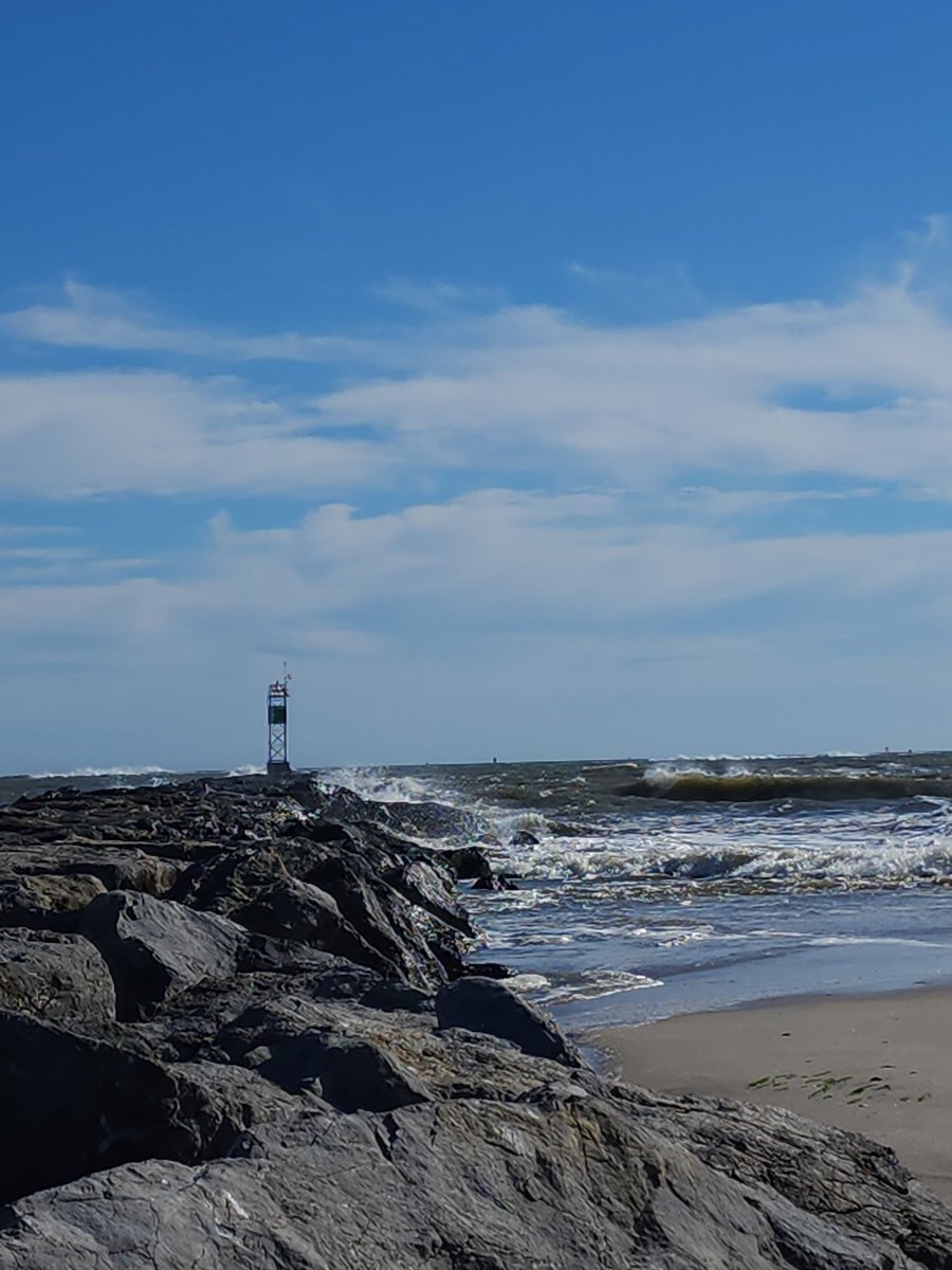 CastleSeaPhoto's tweet photo. #LBI #BarnegatLight #lbigirl https://t.co/G5HYUXwDSc