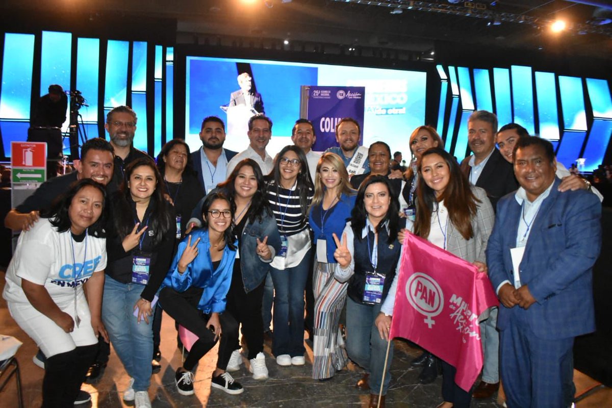 Lety_Zepeda's tweet photo. ¡Un orgullo participar en la #AsambleaNacional del #PANl! Un gusto saludar a grandes amigos Panistas.
De la mano de nuestros Dirigentes y Militancia vamos a demostrar a las y los mexicanos que somos la mejor opción.
#SiHayDeOtra
#CorregirElRumboMx
#ConTodaLaFuerzaDelPAN https://t.co/BkvgIHk1fq