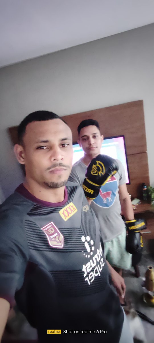 Na torcida para o Poatan !

Baiano loko e Lazanha

#UFC281noCombate