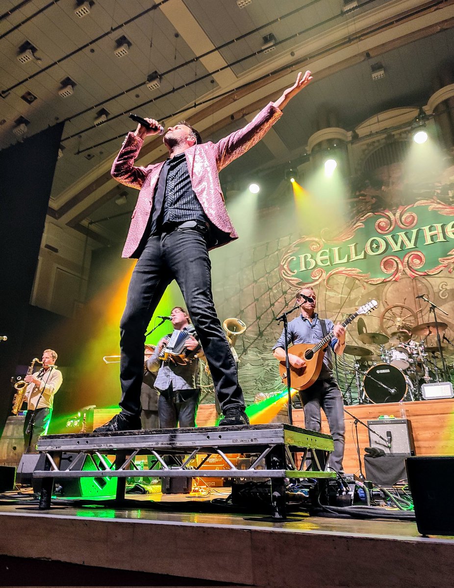 islawight's tweet photo. What a tonic - @bellowheaduk tonight in Leicester. https://t.co/2LqfcQs3ie