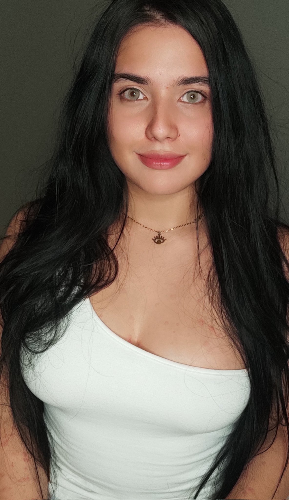 Dime que te gustan despeinadas como yo 🤣 https://t.co/ApmV6lQKDw