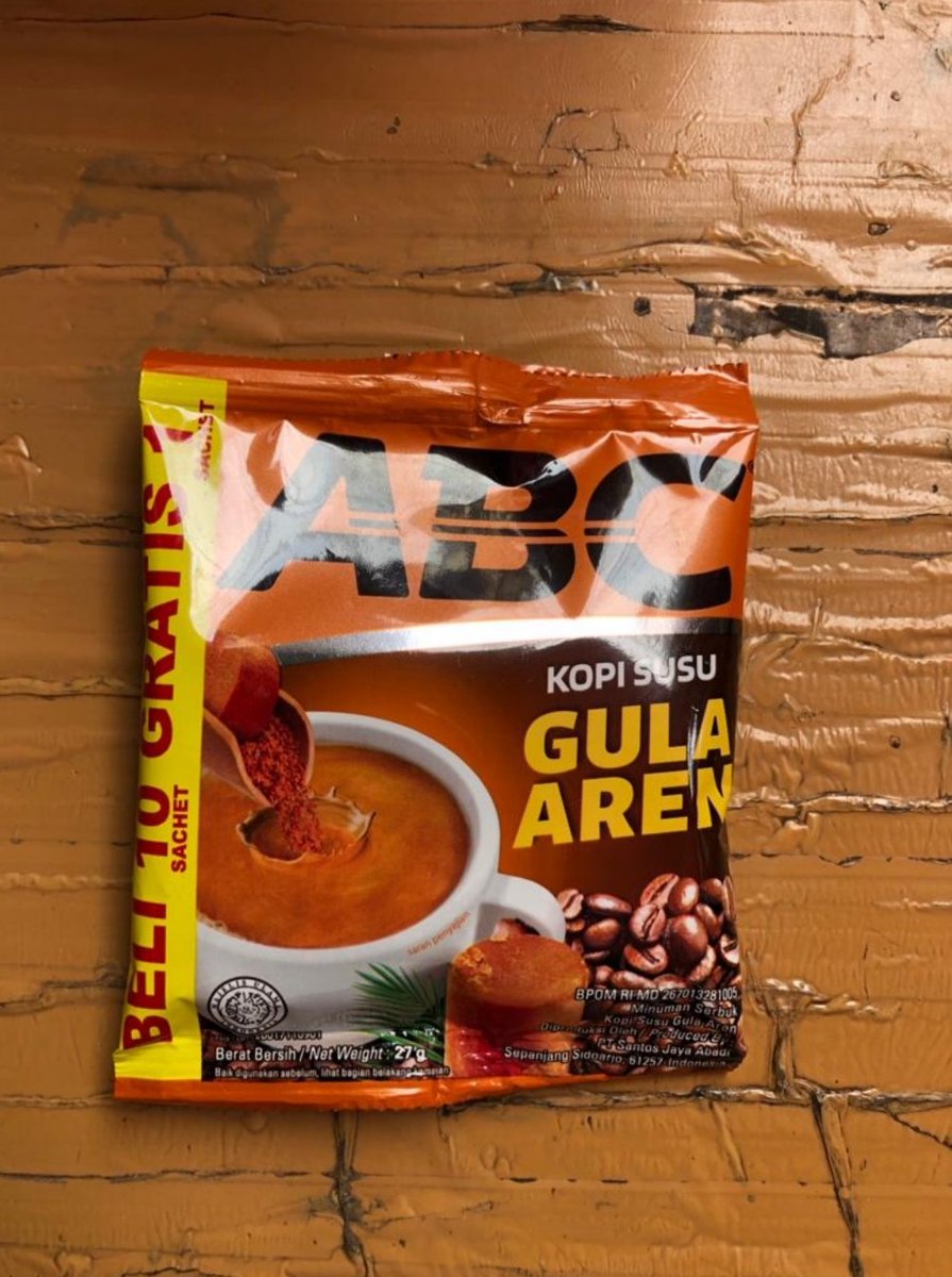ameliasptr14's tweet photo. @Dzawinur @kopimantapABC Akhirnya ikutan beli karena penasaran, ternyata emg kopi ABC gula aren ini rasanya bener-bener #NyatuinSemua kalian wajib coba guys~ #ABCKSGA https://t.co/jiEEG4S5Bo