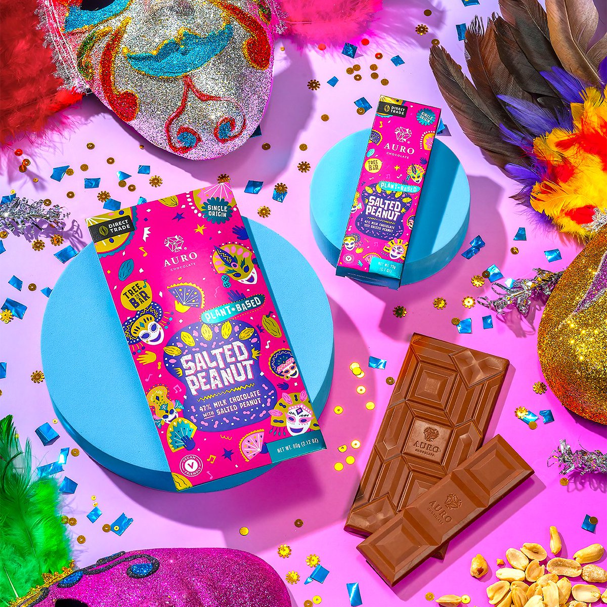Our plant-based Salted Peanut Chocolate is now available online! Shop now at aurochocolate.com

#AuroChocolate #Auro #AuroExperience #Treetobar #Plantbased #MilkChocolate