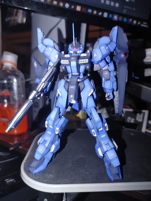 忘れられちゃいそうだから、僕は模型もやってるよwてな感じでw 