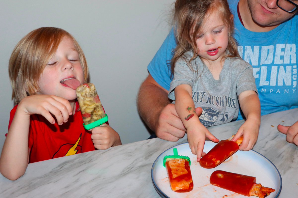 GottaBeCrazy2's tweet photo. Want to try something new on #PizzaPieDay?
#NationalPizzaDay #PizzaDay
#GISH2022 #Item56: I think the "popsicle lunch" concept has legs.
Featuring pesto pasta-sicles, sausage pizza-cles, & tomato soup & saltine-sicles!
#GISH #TeamGottaBeCrazy https://t.co/KvQkNcmliu