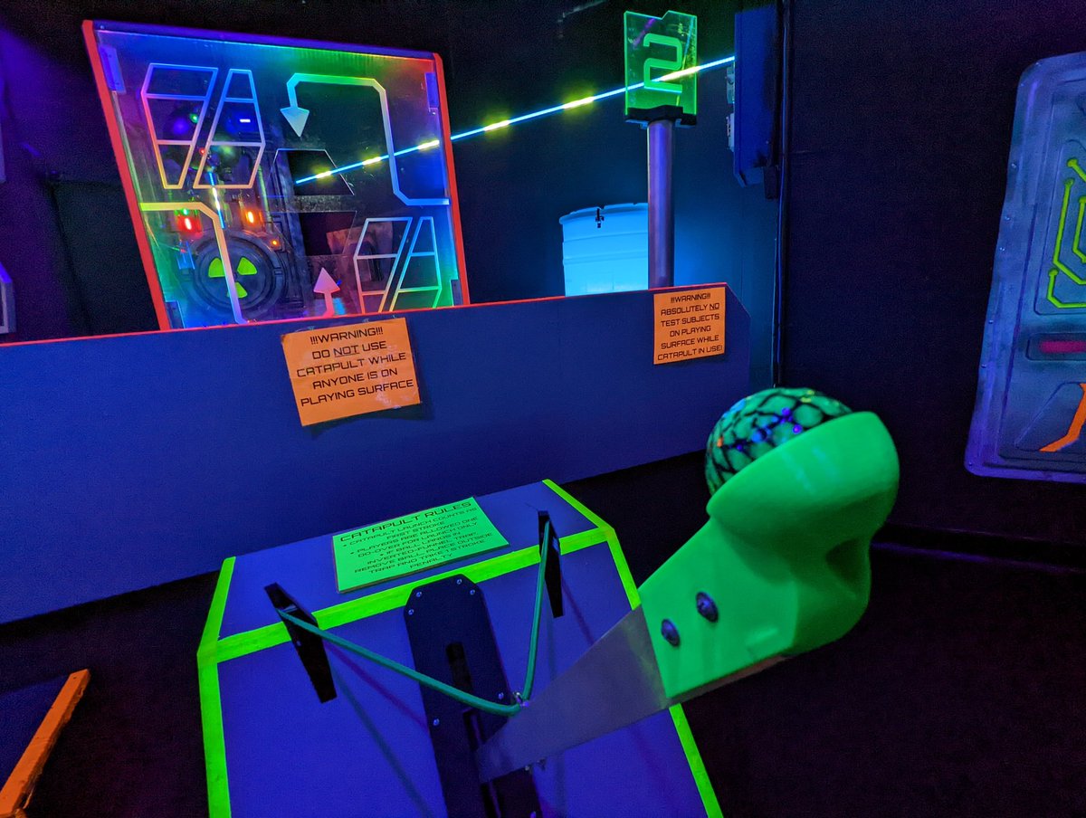 coasterchitchat's tweet photo. DJ checked out @ProjectPutt near #Boston this afternoon. This attraction is so much more than a traditional mini-golf course with great effects and art pieces.
Take a peek here: https://t.co/fpsbPC19ll…
#coasterchitchat #familyfun #fun #minigol #malden #massachusetts https://t.co/e1sP72ui3o