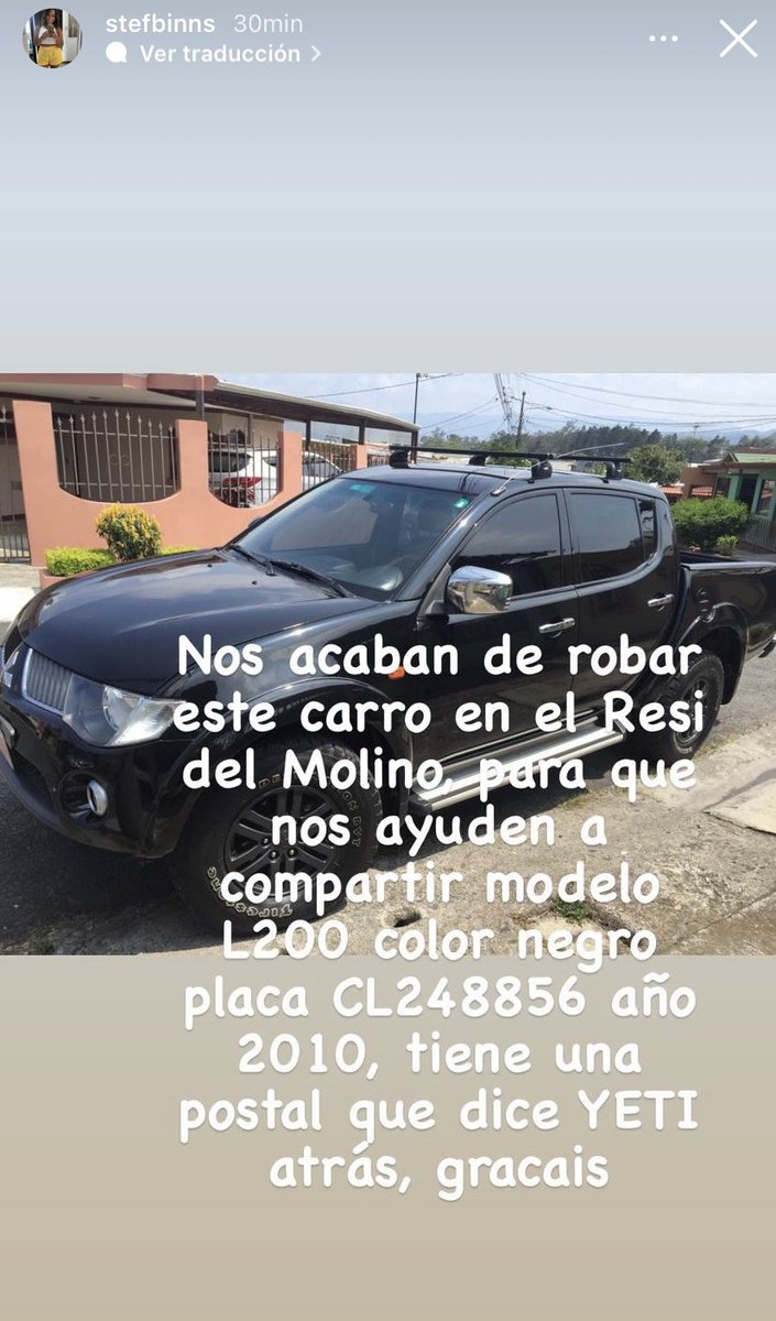 Vale_Alfaro_'s tweet photo. A unos amigos les robaron este carro ahora en la noche en el Residencial El Molino, por favor compartan 🙏🏻😩 https://t.co/O4ytAygpaF