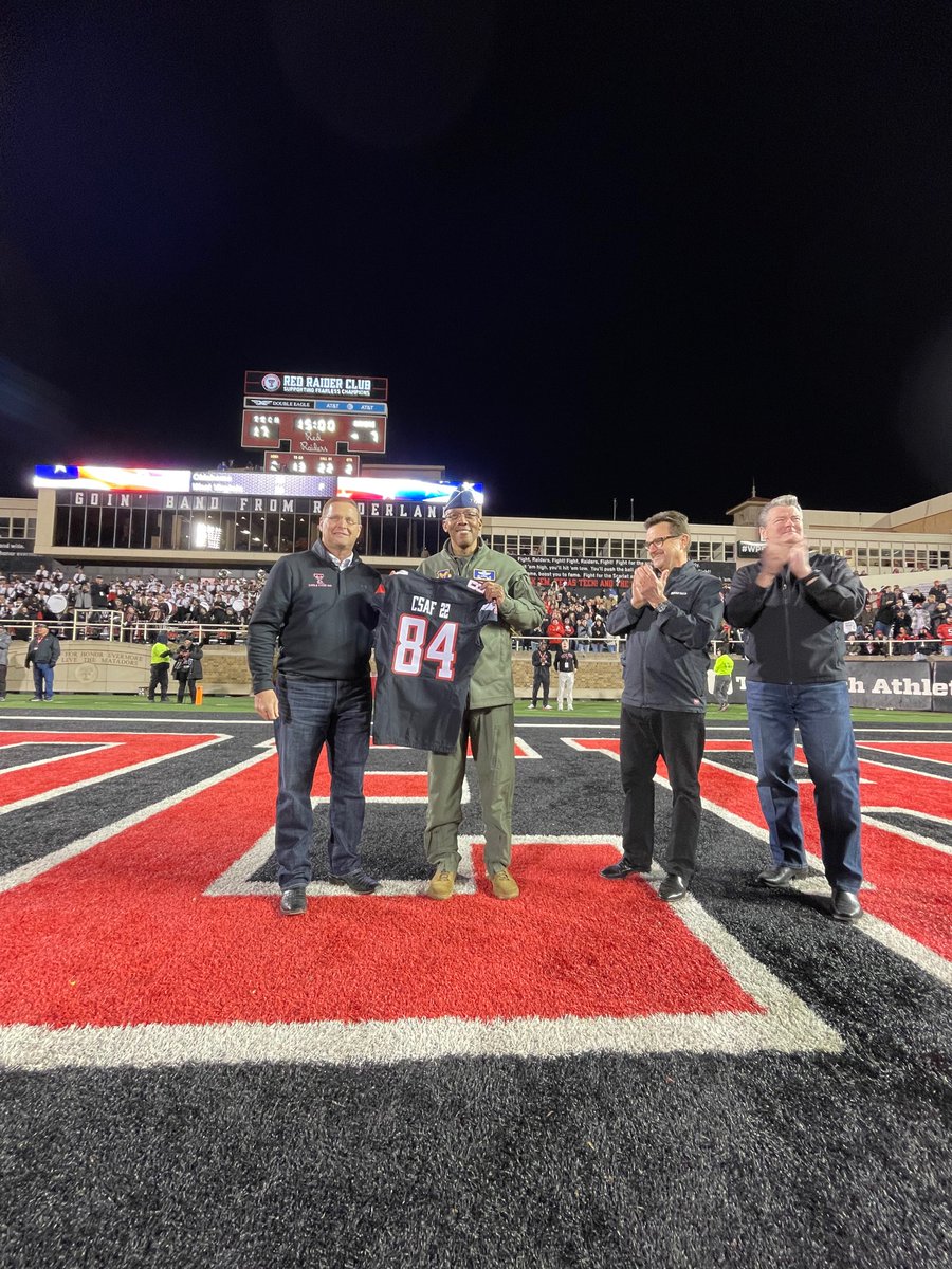 Thanks to <a href="/TechAthletics/">Texas Tech Red Raiders</a> for recognizing all who have served in our Nation's military &amp; their families during today's 'Celebrate America' game. Their tribute to families of the fallen was particularly moving, &amp; I was humbled to be part of it. #VeteransDay