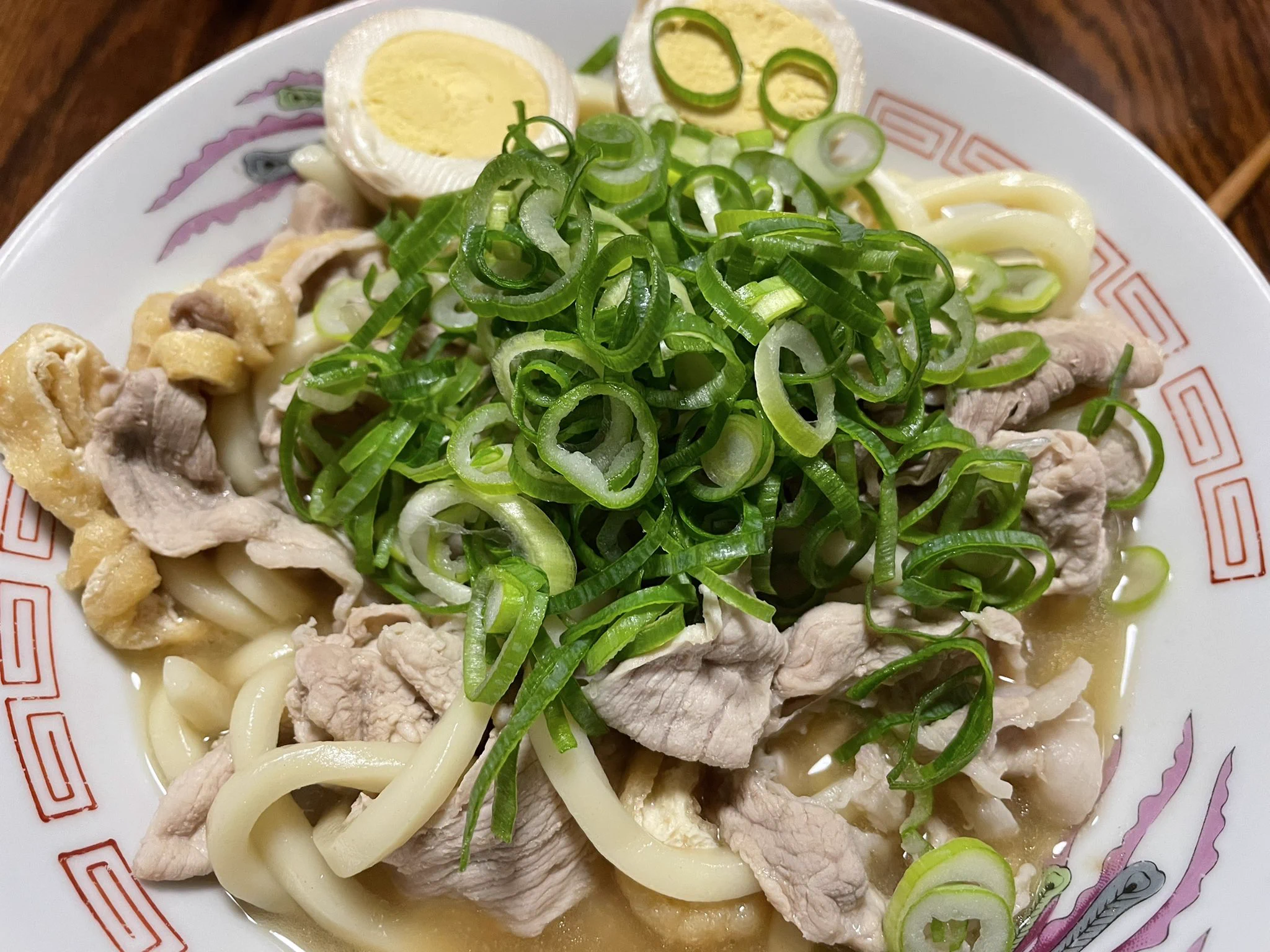ハマご飯のレシピ参考に豚しゃぶうどん作ってみた
アレンジと油揚げと煮卵追加したけど悪くない  
