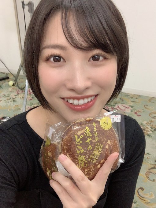昨日はジャスミン,逢いに来てくれて本当にどうもありがとうー🥰一緒に過ごせる時間,ほんと好きです！！幸せ😊&hearts;️  誕生月だからってたくさんプレゼントもいただきました&hellip;🙇🏻&zwj;♀️持って帰ってきて力尽きてすぐ寝ました🤣笑  後半から着てた(昨日のお弁当写真)緑のカシミヤと紺のスカートもプレゼント！<a href="/tag/%E3%82%B9%E3%83%8E%E3%83%88%E3%83%BC%E3%82%AF"class="tags"><span>#スノトーク</span></a>
