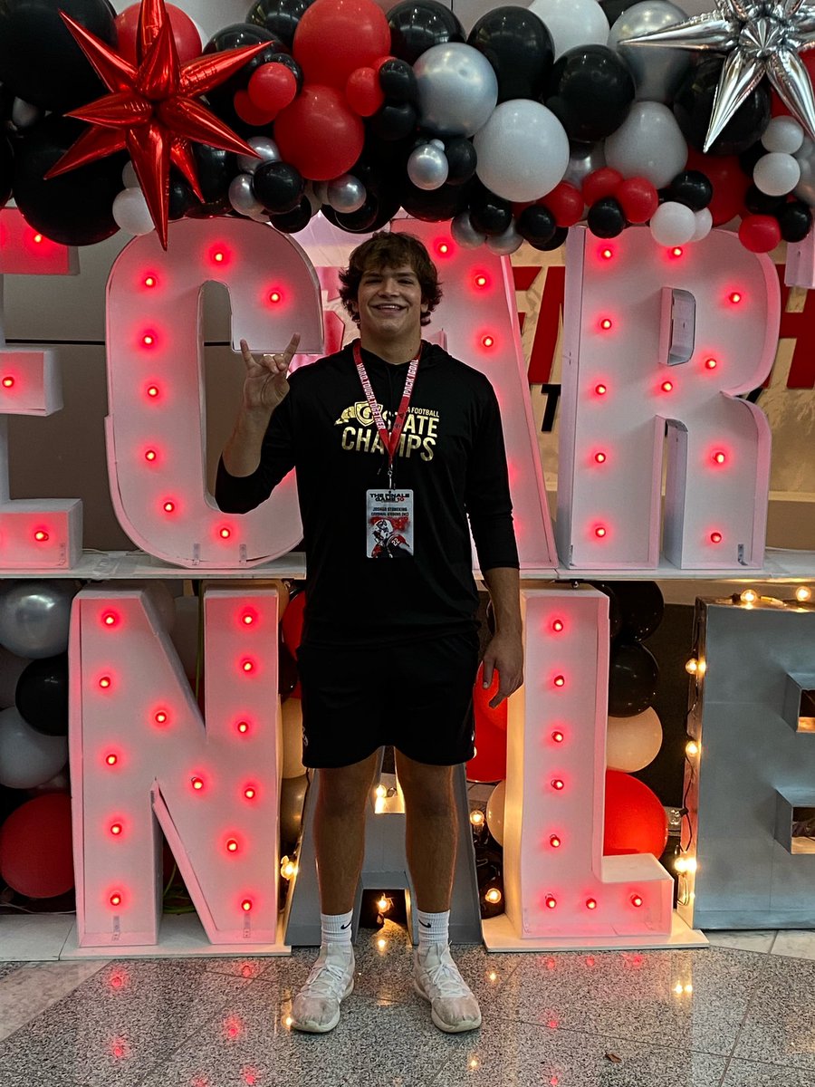 Had a great time at the NC State game today!! Thank you for the invite and hospitality <a href="/coachwiles/">Charley Wiles</a> <a href="/Henry_Trevathan/">Henry Trevathan</a>