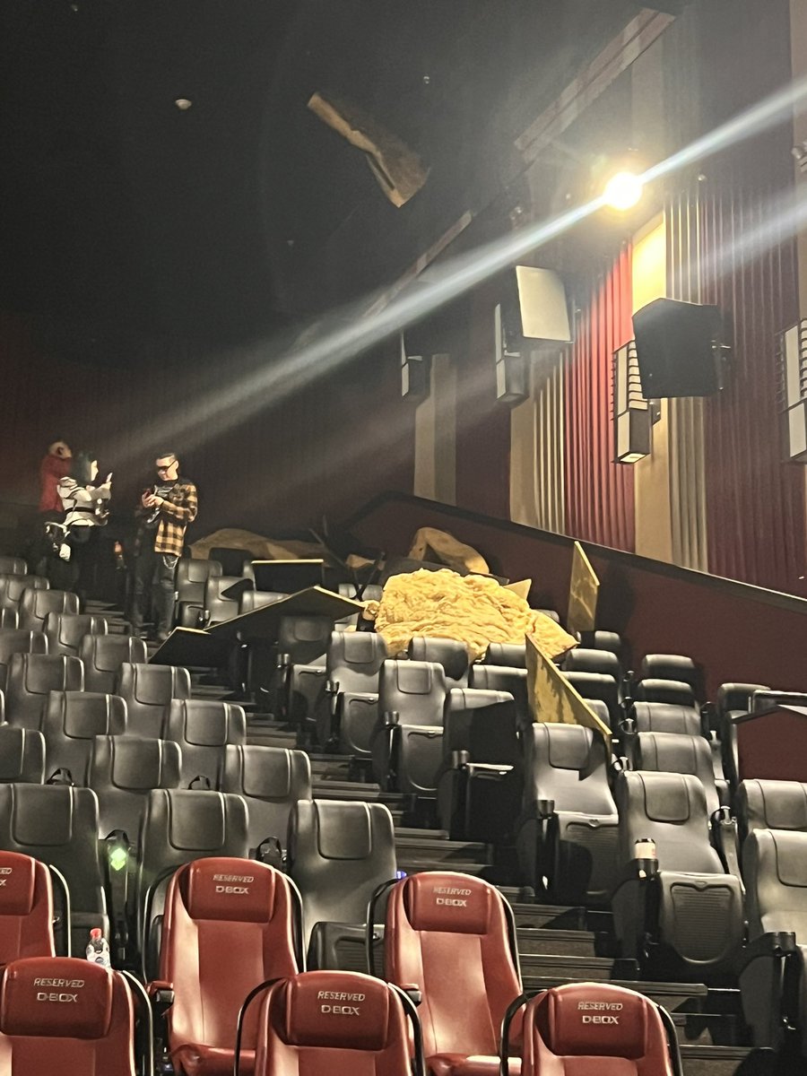nachit0_'s tweet photo. Cinemark mall biobio  #Sismo #terremoto #Concepcion https://t.co/AuctzZxVLi