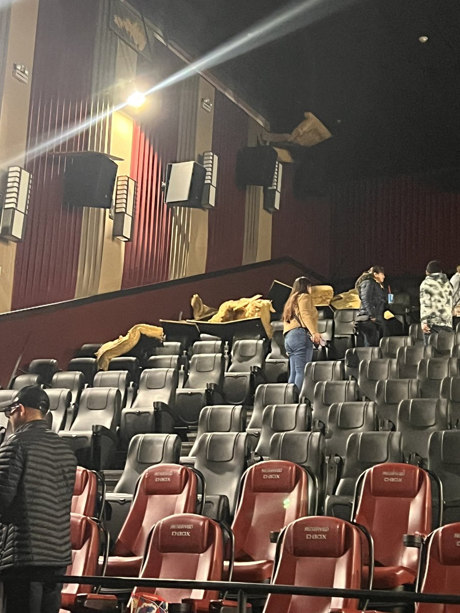 nachit0_'s tweet photo. Cinemark mall biobio  #Sismo #terremoto #Concepcion https://t.co/AuctzZxVLi