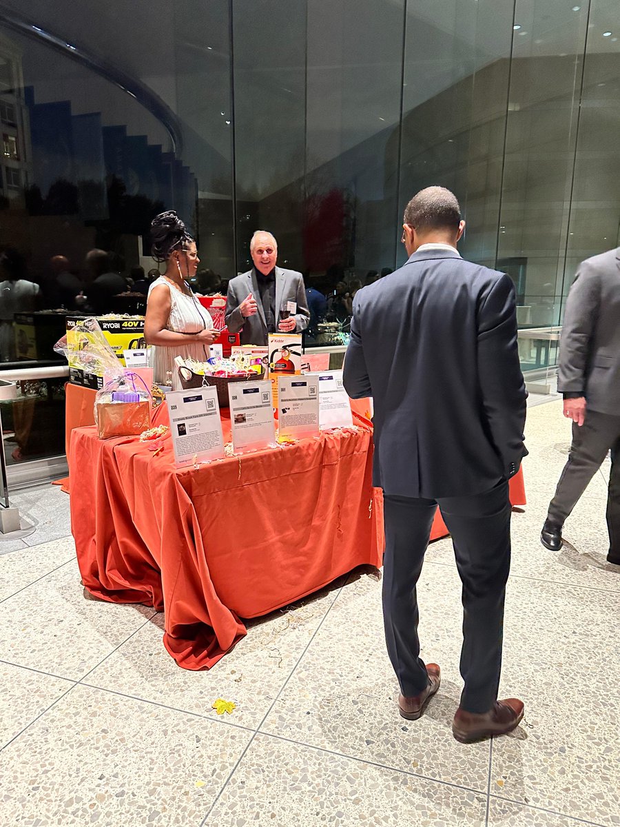 DrexelElkinsPk's tweet photo. Thank you to everyone for making the 15th annual Looking Out for Kids a success! 

#salusuniversity #communityoutreach #charityfundraiser #LOFK https://t.co/xkOctmF4Kj