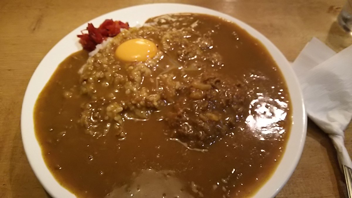 高槻でカレーと言えばセンター街の多津屋さん！
玉子とじのカレーもいいけどカレーライスもスパイシーで辛いけど美味い！
並でもご飯が大盛りなのでご注意ください。

写真はカツカレーライスです。

#BOTTOたかつき
#たかつきdays
#高槻グルメ
#高槻センター街
#BOTTOカレー