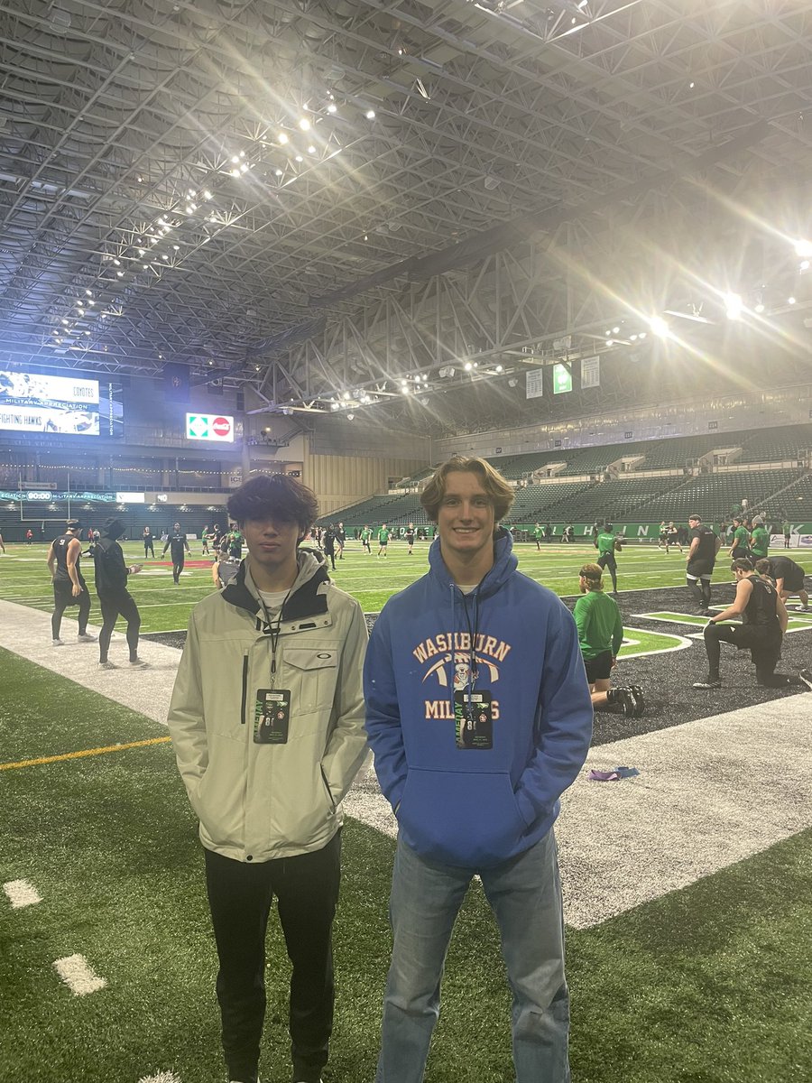 DosseDeclan's tweet photo. Thank you @UNDfootball for the opportunity to visit your facilities! It was an amazing experience! Go Hawks!! https://t.co/nMGpYpadJd