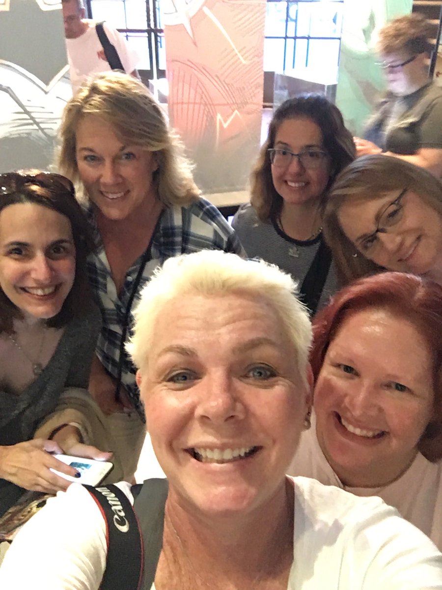 Redrose_AT's tweet image. When your phone reminds you of your sweet #SandKTwitterGroup friends from 6 yrs ago today 😊