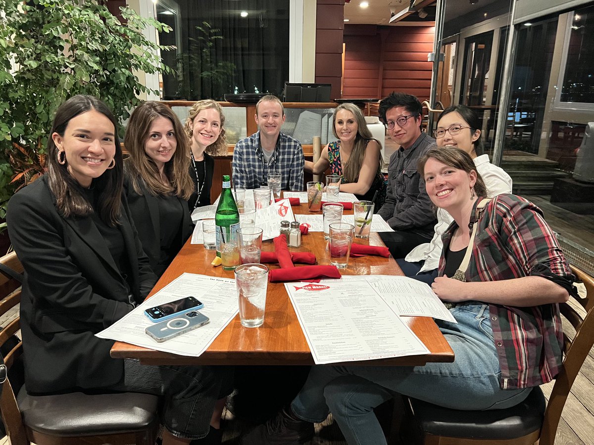 Ginty lab reunion! ⁦<a href="/krissylyon/">krissy l</a>⁩ ⁦<a href="/SSebastianChoi/">Seungwon (Sebastian) Choi 최승원</a>⁩ ⁦<a href="/anda_m_chirila/">Anda Chirila</a>⁩ ⁦<a href="/YinLiu17/">Yin Liu</a>⁩ ⁦<a href="/kelseytyss/">Kelsey Tyssowski</a>⁩ ⁦<a href="/ZSarafis/">Zoe Sarafis</a>⁩