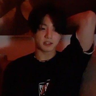 akarivbery's tweet photo. KUMPAS
A #taekookau where in two hearts fall apart leaving their memories hanging, decided to test their feelings from each other and if someone loses a dare must follow. Both of them agreed, but even before the game started one already lose to the other. https://t.co/XnjCkMwWF6