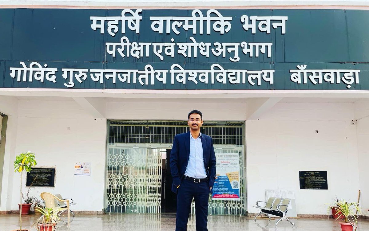dileep_rps's tweet photo. जितना दिखाते हो उससे अधिक तुम्हारे पास होना चाहिए, जितना जानते हो उससे कम तुम्हें बोलना चाहिए। 
#rps #DySP #Ggtu #research https://t.co/HfdPNx3omy