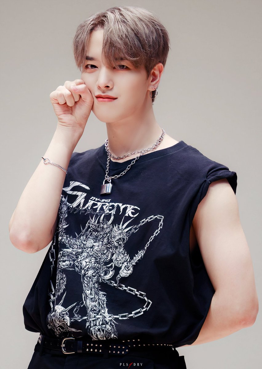 nvdrama_'s tweet image. I want to create for Jjonyangdan List 🐈🌹🔥 
If you are Jjonyangdan, Leave In comment 🙏😊 

@RBW_OfficialTwt #We_Stand_With_RAVN 
#ToYoungjoWithLove
#RBW_Statement_For_RAVN