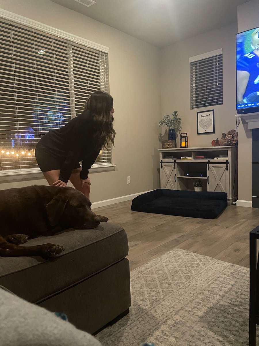 kshim3r's tweet photo. my “1 second left, Oregon fake cramp to stop the clock but now a pac-12 ref review with the game on the line” stance #godawgs 💜💛 https://t.co/e3p0Sgglfq