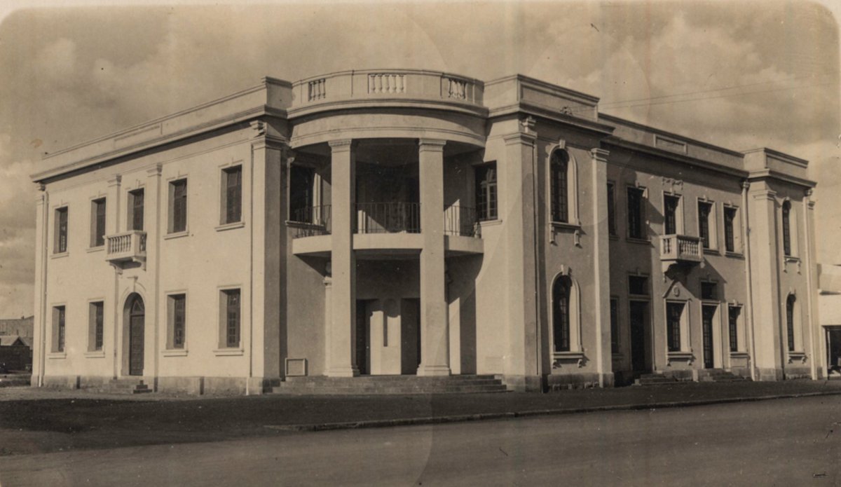 The colonial empire opened up opportunities for many Indians to move abroad in search of a better li...