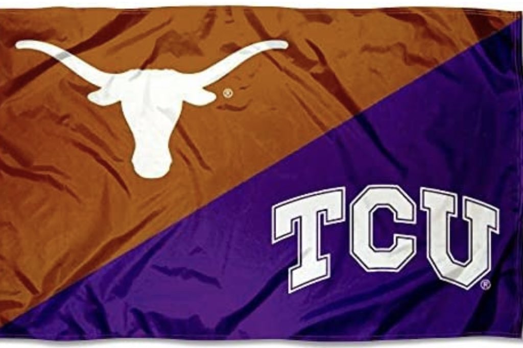 karolnicks's tweet image. Congrats to the #TCU Hornfrogs on their Big 12 Championship win! Huge win for the Big 12! Texas continues to build toward the future!#TexasFight!!!