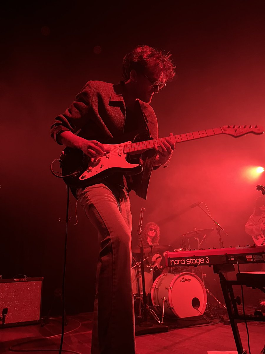 <a href="/HablotBrown/">Hablot Brown</a> this pic is fire