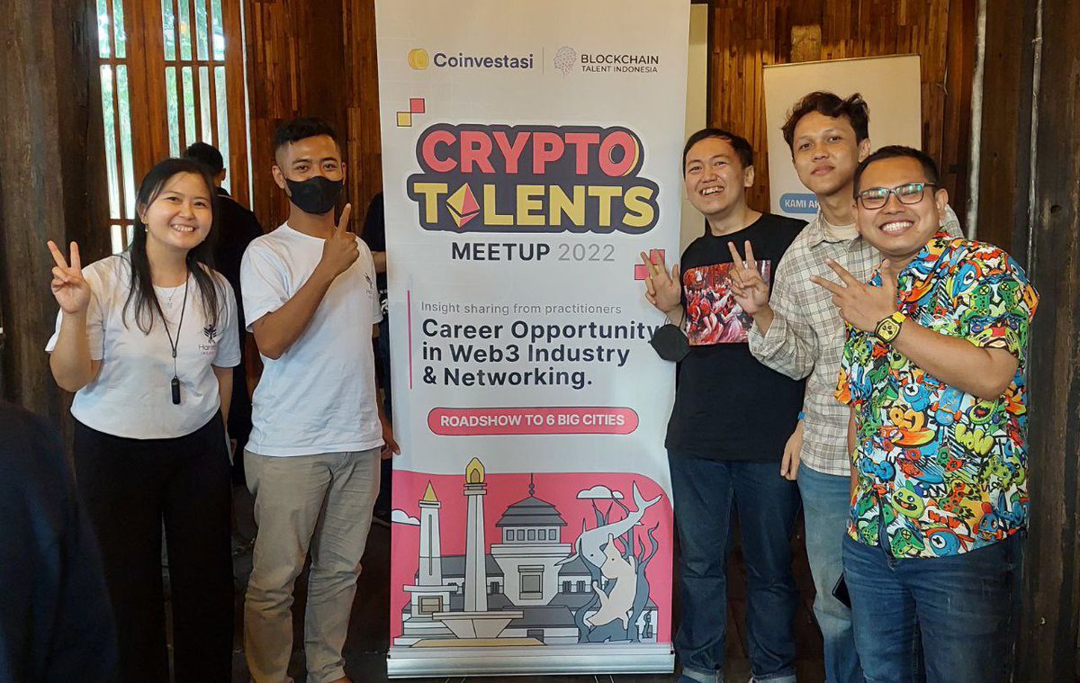 ONEBULLNODE's tweet image. @coinvestasi event in Surabaya with speaker from @Harmony_IDN @Harmony_IDN - @selphie_selvy @direkturcrypto sharing about @harmonyprotocol and also shill our project harmonynft.id &amp;amp; mutan.one 
Thanks to @joestarindo who attended the event