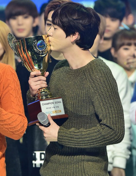 baebyguurl's tweet photo. to the best vocalist in Kpop, happy 8th solo debut anniversary! 🥹

i'm glad to have fallen into such a wonderful and multitalented singer like cho kyuhyun. he will always shine the brightest no matter what 💙
i'm sooo incredibly proud!!
 #규현_솔로데뷔_8주년_축하해 https://t.co/nZqFLt4MEc