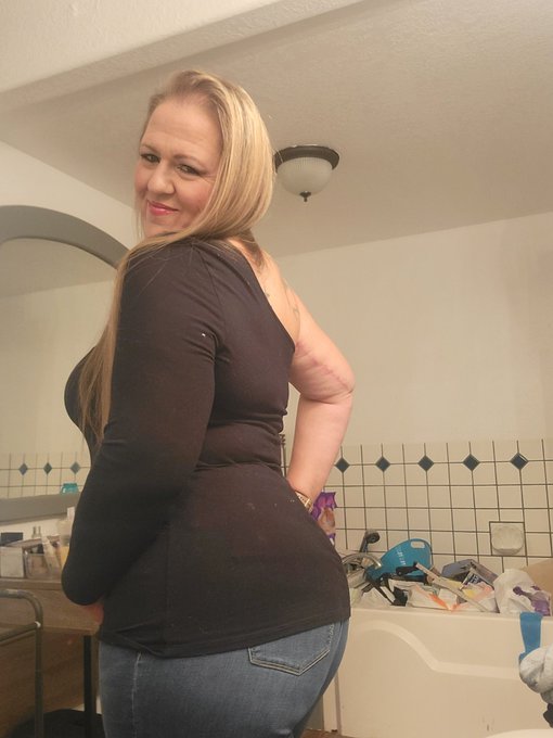 Time to go hit the casino and go dance in my seat. https://t.co/Bcu0nlmlvg<a href="/tag/mvsales"class="tags"><span>#mvsales</span></a>