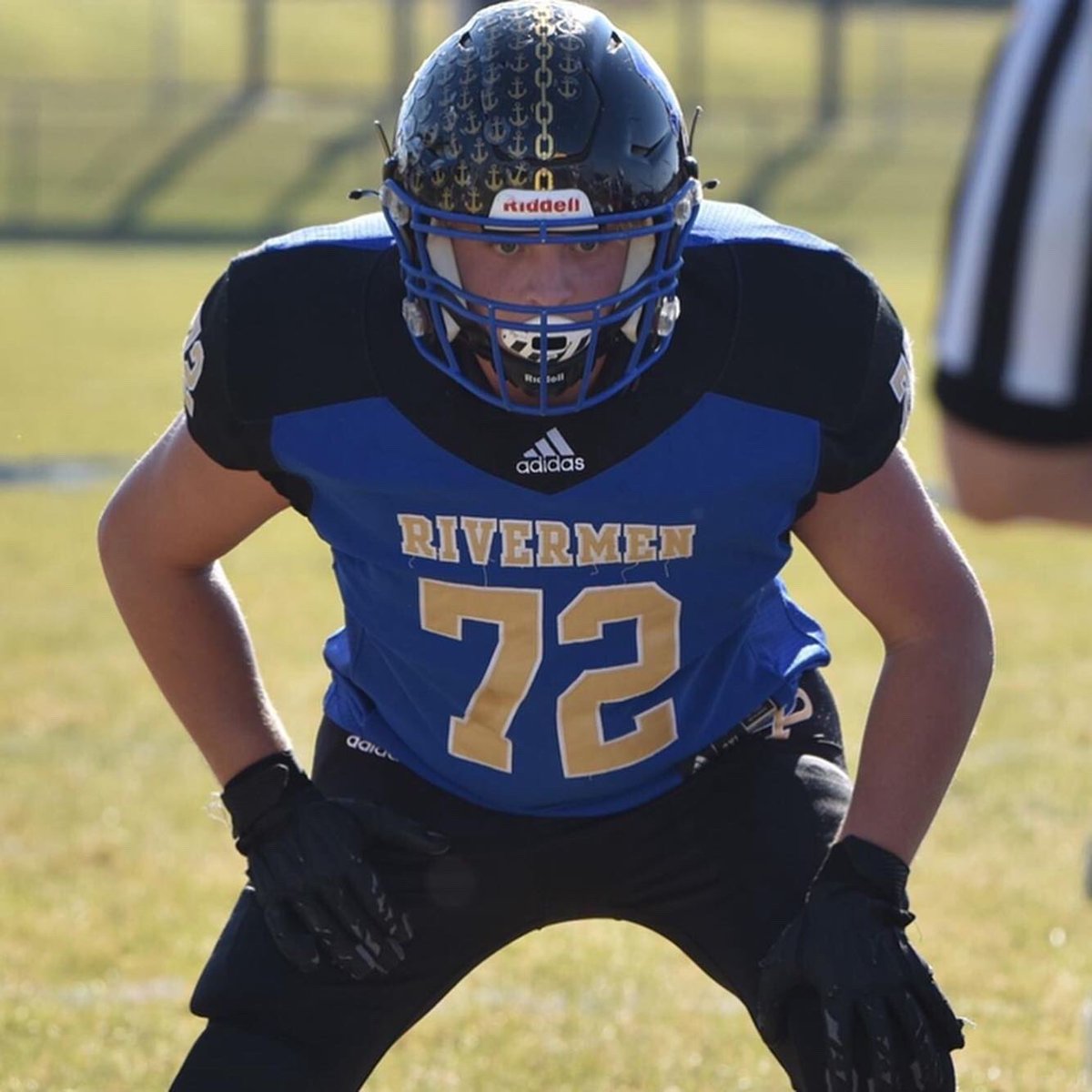 DuPecRivermen's tweet photo. SR. @max_rossow72 

Honorable mention OL

Two way starter at offensive tackle and defensive end. 

Helped lead a rushing attack gaining 2,451 yards and 36 rushing touchdowns. https://t.co/jivFUCr6Wb