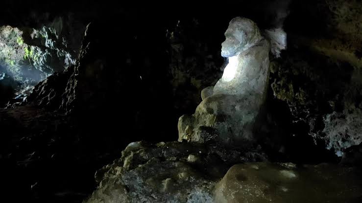 Perjalanan ke goa jolotundo
#travelling 
#travel 
#travelphotography