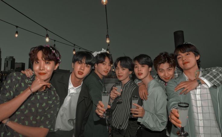 ᴄᴀᴅᴇʟɪɴʜᴀ ᴅᴏ ʙɪᴛɪᴇssɪ VAI VER O BITIÉSSI 🥳 tweet media