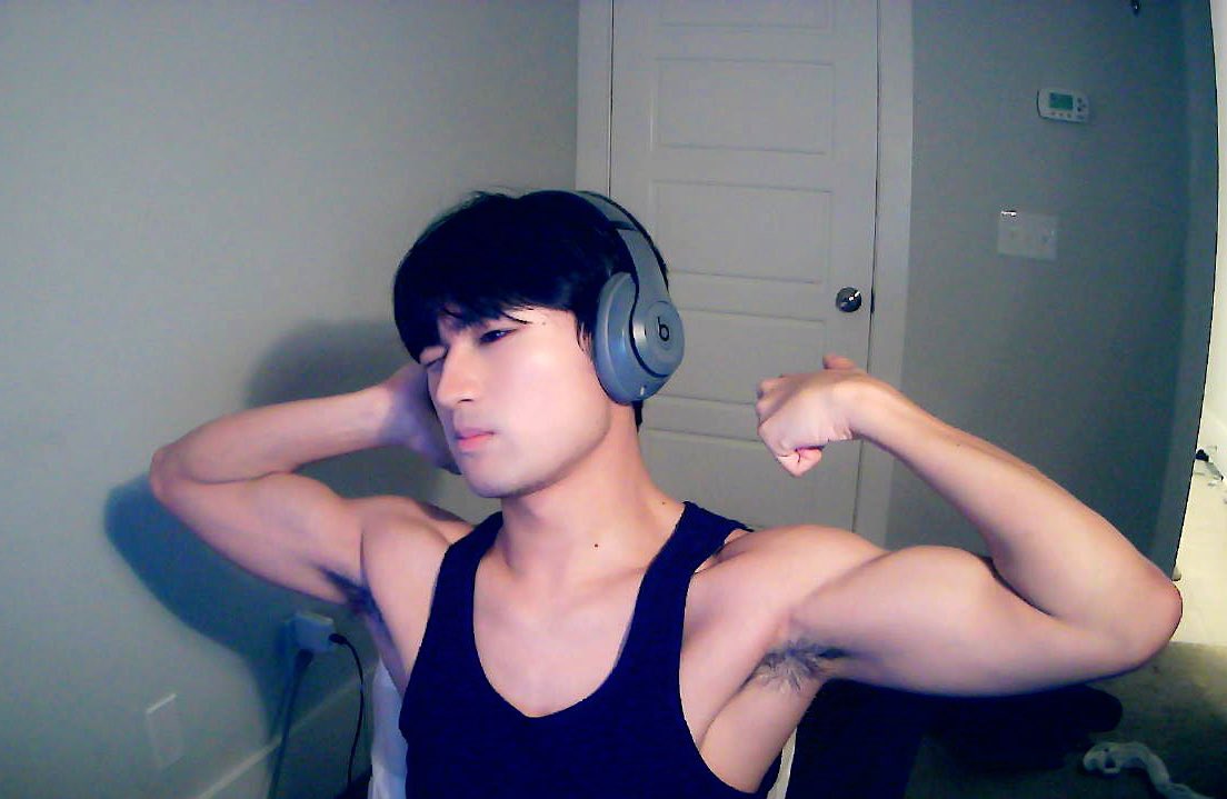 ตัวละครลับท่านหนึ่ง on Twitter: "RT @cybersnitch: IM ROBLOX. http://twitch.tv/cybersnitch"