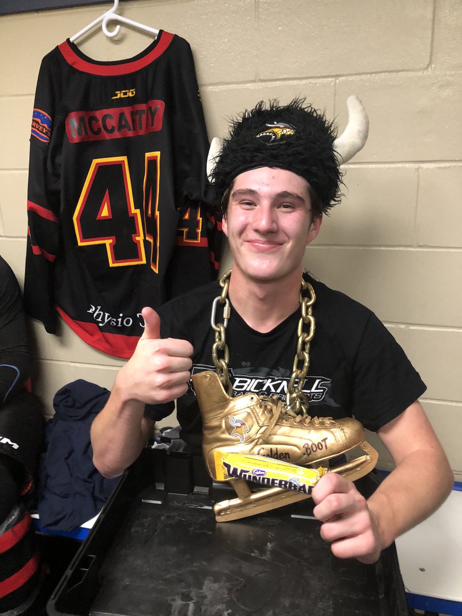 🚨🚨VIKINGS <a href="/TheEOJHL/">The EOJHL</a> WIN🚨🚨Vikes find the back of the of net 6 times tonight and great goaltending , which results in a 6-1 Win. Tonight’s Ray’s Golden boot player of the with 🍎🍎🍎🍎 is Marco McCarthy. #vikeshockey